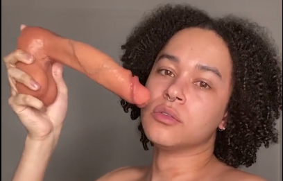 The Perfect Dildo - My Experience with a High-Quality Product
